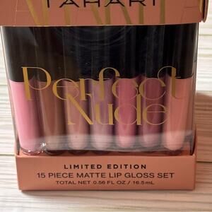 Tahari 15 pc Matte Perfect Lip Gloss Set - Limited Edition New in Package